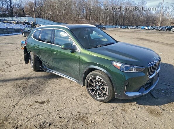 WBX73EF04S5392290 2025 BMW X1 Зеленый Передняя правая четверть