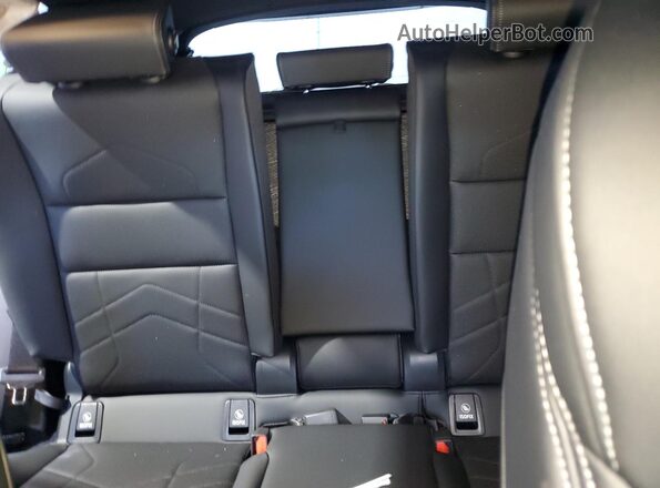 WBX73EF04T5422194 2026 BMW X1 Серый Вид задних сидений