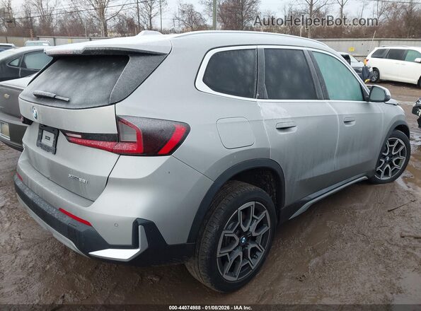 WBX73EF06R5Z70478 2024 BMW X1 Серебряный Задняя правая четверть