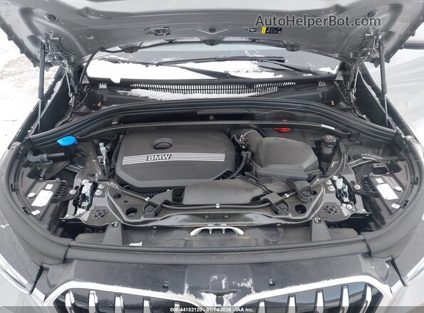 WBX73EF07T5408922 2026 BMW X1 Серебряный Вид сзади