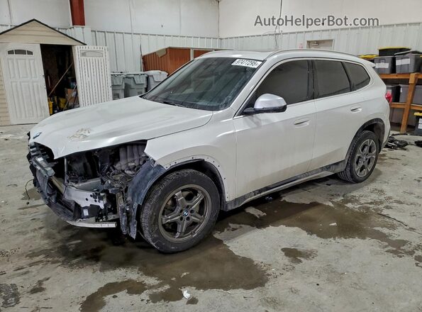 WBX73EF08R5Y32909 2024 BMW X1 Белый Передняя левая четверть