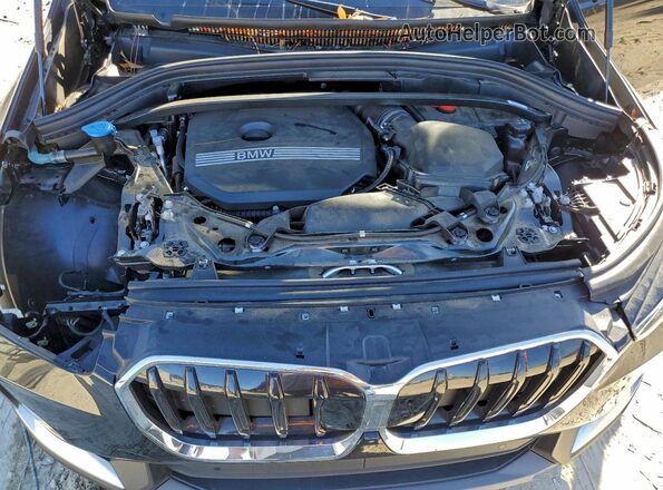 WBX73EF09P5W77512 2023 BMW X1 Black Вид підкапотного простору