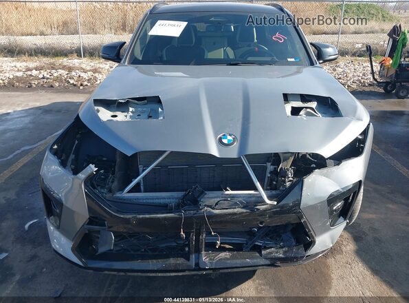 WBX83GM06S5113554 2025 BMW X2 Серый Вид задней части салона