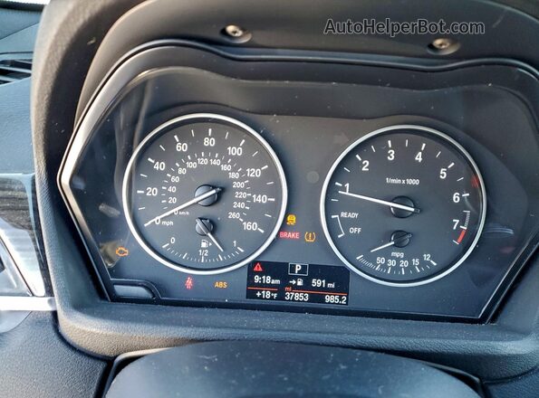 WBXHT3C30J5K31327 2018 BMW X1 Silver Widok zestawu wskaźników