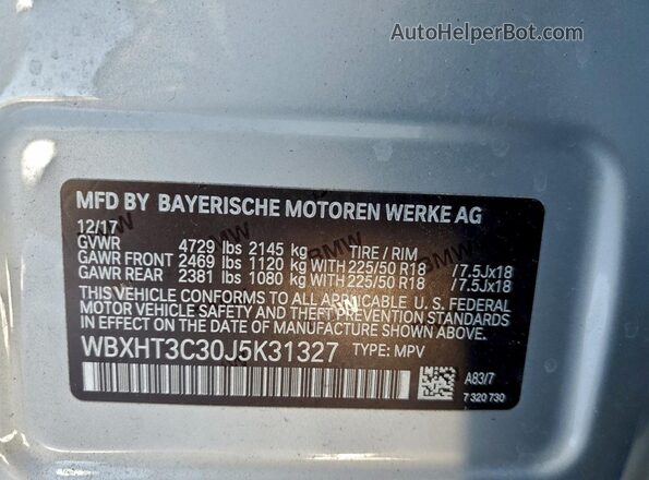 WBXHT3C30J5K31327 2018 BMW X1 Silver Widok naklejki z numerem VIN
