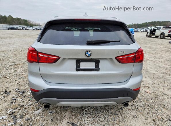 WBXHT3C32J5K26257 2018 BMW X1 Silver Widok z tyłu