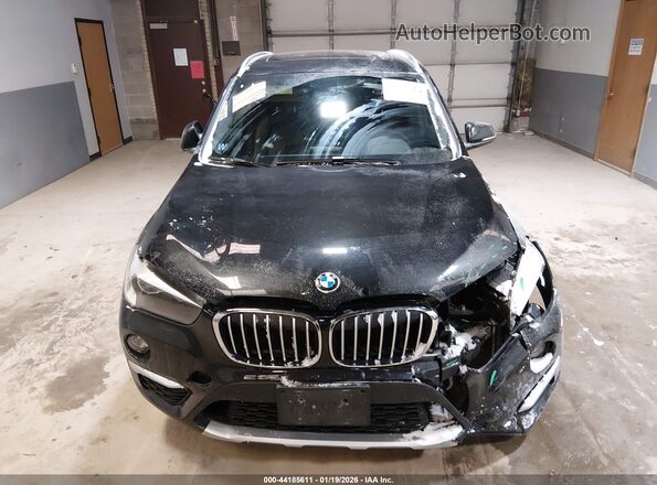 WBXHT3C32J5L24995 2018 BMW X1 Black Widok zestawu wskaźników