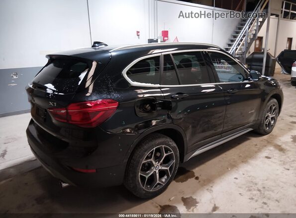 WBXHT3C32J5L24995 2018 BMW X1 Black Tył prawy
