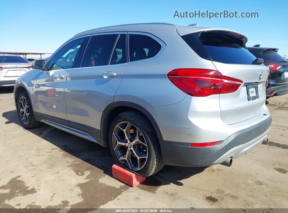 WBXHT3C33GP884814 2016 BMW X1 Silver Widok z przodu