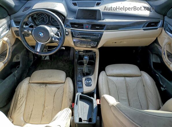 WBXHT3C36G5E48828 2016 BMW X1 Gray Widok deski rozdzielczej