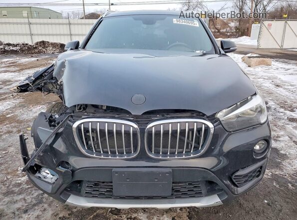 WBXHT3C38J5L27965 2018 BMW X1 Black Vista frontal