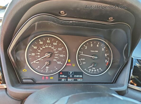WBXHT3C3XJ5L25165 2018 BMW X1 Серый Вид щитка приборов