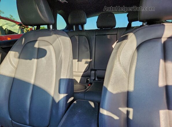 WBXHT3C3XJ5L25165 2018 BMW X1 Серый Вид задних сидений