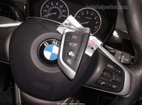 WBXHT3Z36G4A49933 2016 BMW X1 Gray Widok deski rozdzielczej