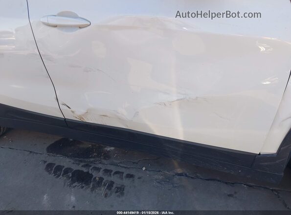 WBXYH9C00M5S50779 2021 BMW X2 Белый 