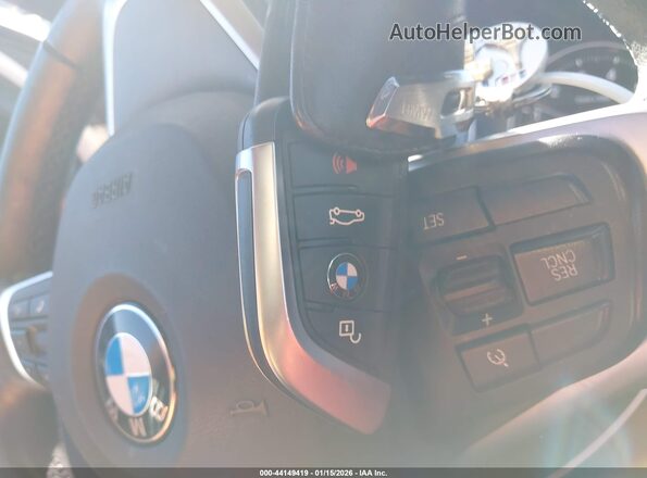 WBXYH9C00M5S50779 2021 BMW X2 Белый Вид панели приборов