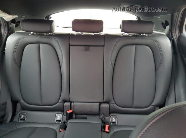 WBXYH9C05L5P36132 2020 BMW X2 Темно-бордовый Вид задних сидений