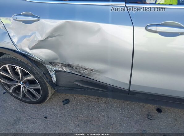 WBXYH9C05M5S66282 2021 BMW X2 Silver Widok z przodu