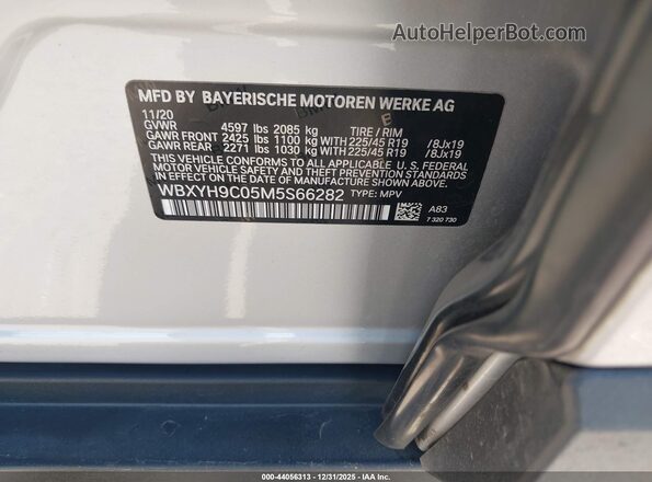 WBXYH9C05M5S66282 2021 BMW X2 Silver Widok komory silnika