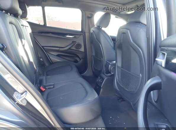 WBXYJ3C52KEP77698 2019 BMW X2 Серый Вид наклейки с VIN-кодом
