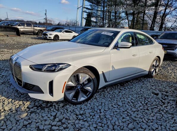 WBY23HD08SFT91101 2025 BMW I4 Белый Передняя левая четверть