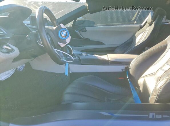 WBY2Z2C58GV676127 2016 BMW I8 Серый Вид салона спереди