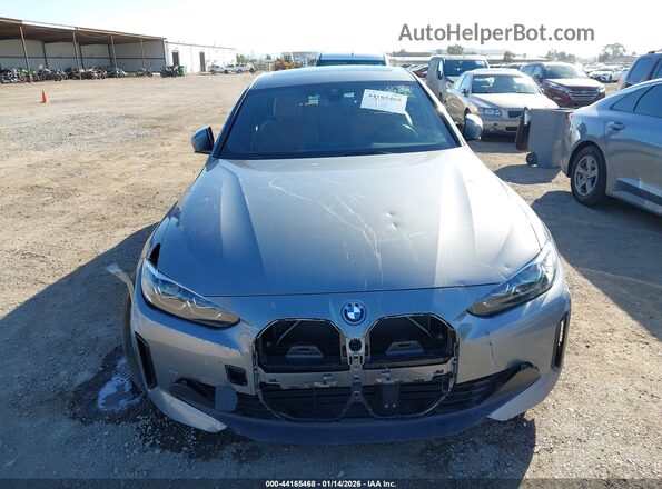 WBY73AW06NFN08169 2022 BMW I4 Gray Widok zestawu wskaźników