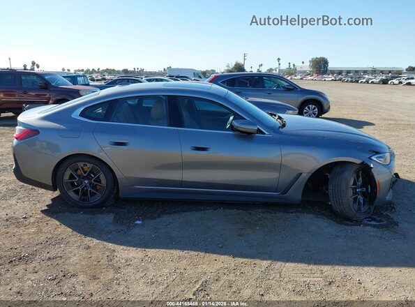 WBY73AW06NFN08169 2022 BMW I4 Gray Widok wnętrza z tyłu
