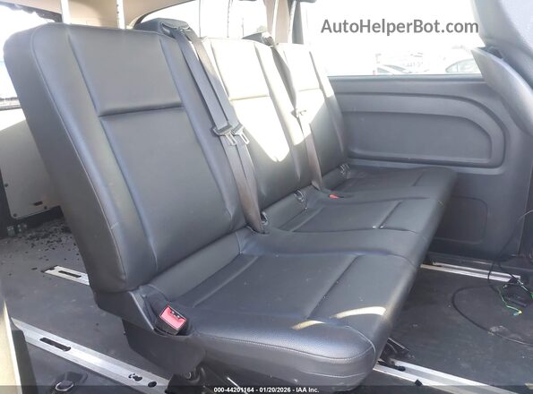 WD4PG2EE2K3532304 2019 MERCEDES-BENZ METRIS Черный Вид наклейки с VIN-кодом