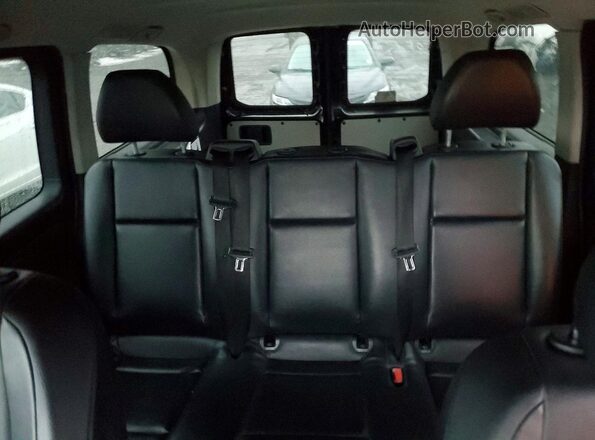 WD4PG2EE4J3428704 2018 MERCEDES-BENZ METRIS Black Rear seats view