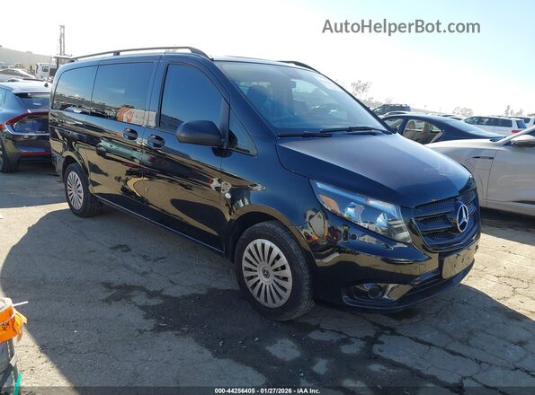 WD4PG2EE6J3502639 2018 MERCEDES-BENZ METRIS Black Przód prawy