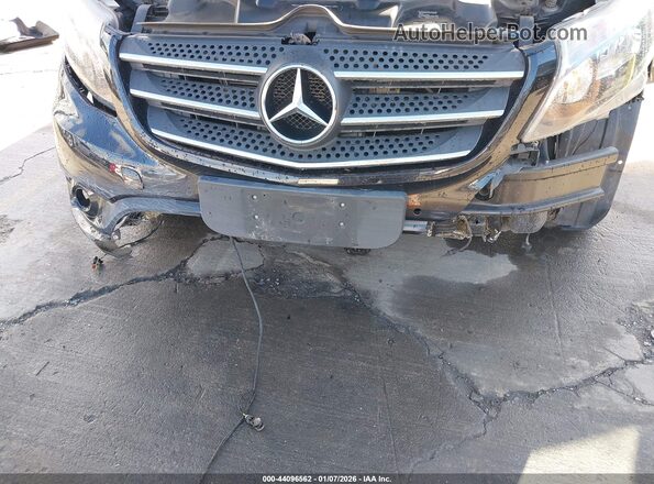 WD4PG2EEXJ3366807 2018 MERCEDES-BENZ METRIS Черный Вид спереди