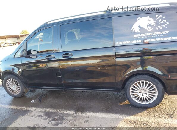 WDAPG2EE2H3308200 2017 MERCEDES-BENZ METRIS Black Սալոնի 360 աստիճան տեսք