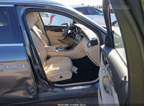 WDC0G4JB5KV131394 2019 MERCEDES-BENZ GLC 300 Серый Вид салона спереди