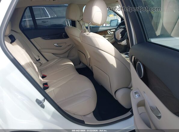 WDC0G4JB6JV078316 2018 MERCEDES-BENZ GLC 300 Бежевый Вид наклейки с VIN-кодом