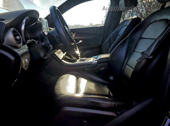WDC0G4KB2JV021500 2018 MERCEDES-BENZ GLC-CLASS Черный Вид салона спереди