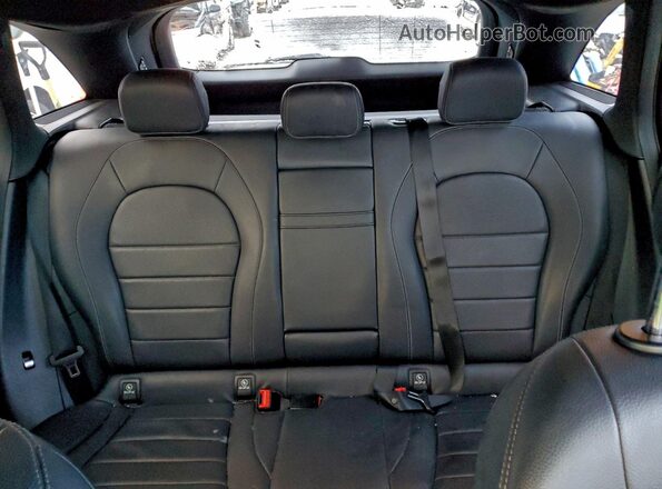 WDC0G4KB4JV057835 2018 MERCEDES-BENZ GLC-CLASS White Widok tylnych siedzeń