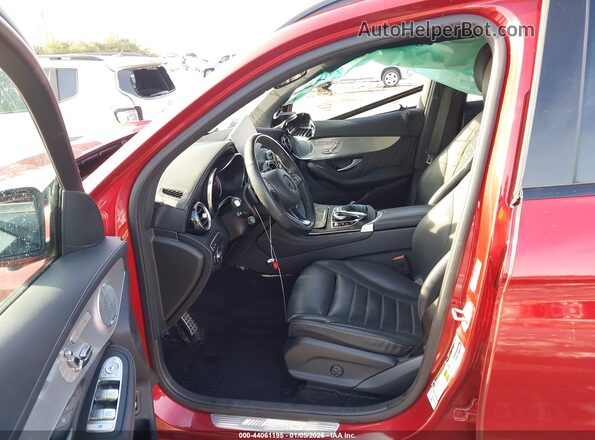 WDC0G6EB4KF562759 2019 MERCEDES-BENZ AMG GLC 43 Красный Вид салона спереди