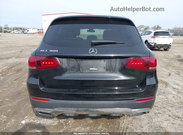WDC0G8DB2LF699830 2020 MERCEDES-BENZ GLC 300 Black 