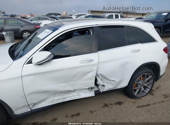 WDC0G8DB3LF752700 2020 MERCEDES-BENZ GLC 300 White Front view