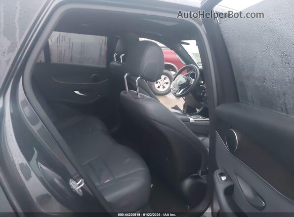 WDC0G8DB7LF695613 2020 MERCEDES-BENZ GLC 300 Черный Вид наклейки с VIN-кодом