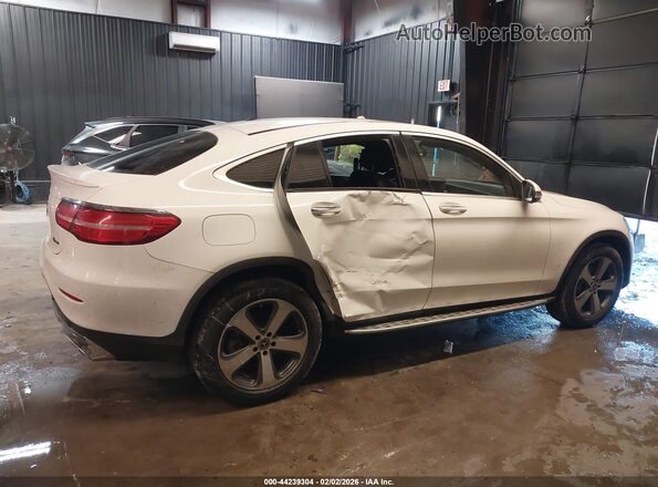 WDC0J4KB1JF403898 2018 MERCEDES-BENZ GLC 300 COUPE Белый Вид спереди