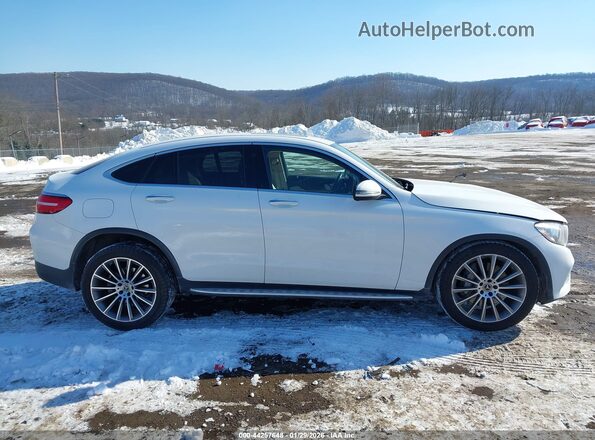 WDC0J4KB7HF250373 2017 MERCEDES-BENZ GLC 300 COUPE Белый Вид задней части салона