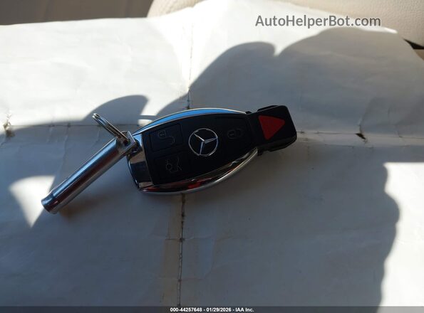 WDC0J4KB7HF250373 2017 MERCEDES-BENZ GLC 300 COUPE Белый Вид панели приборов