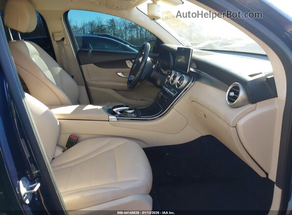 WDC0J4KB7JF335347 2018 MERCEDES-BENZ GLC 300 COUPE Синий Вид салона спереди