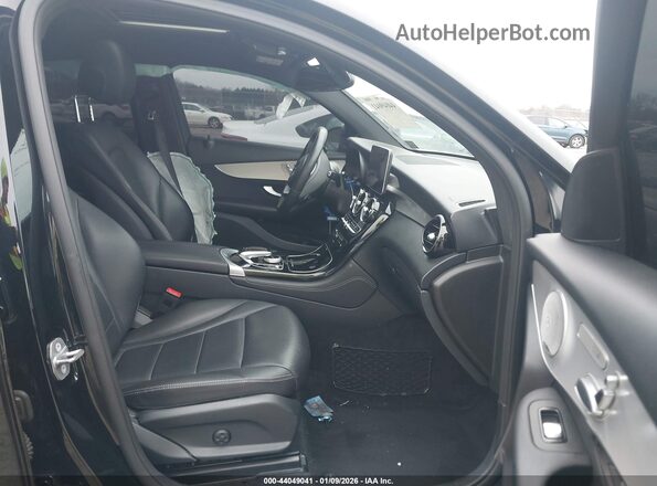 WDC0J4KB8KF574682 2019 MERCEDES-BENZ GLC 300 COUPE Black Вид салону спереду
