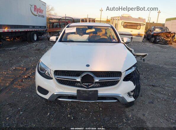 WDC0J4KB9KF512692 2019 MERCEDES-BENZ GLC 300 COUPE Белый Вид панели приборов