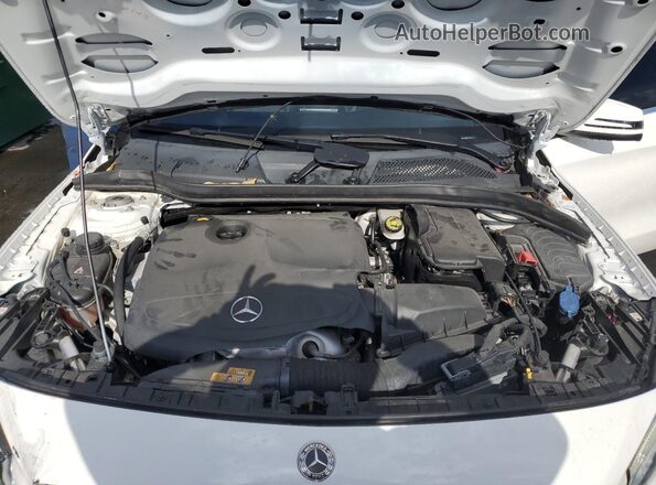 WDCTG4EB0LU025644 2020 MERCEDES-BENZ GLA White ძრავის განყოფილების ხედი