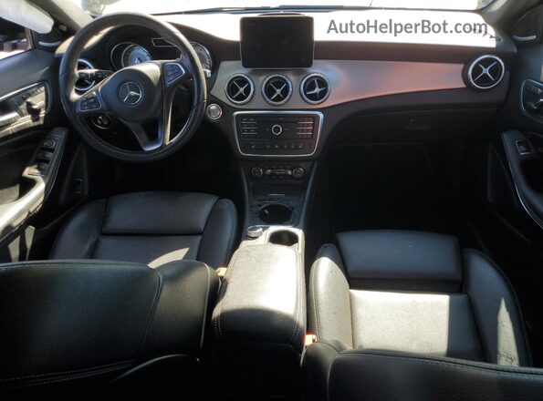 WDCTG4EB2HJ316932 2017 MERCEDES-BENZ GLA Black წინა პანელის ხედი