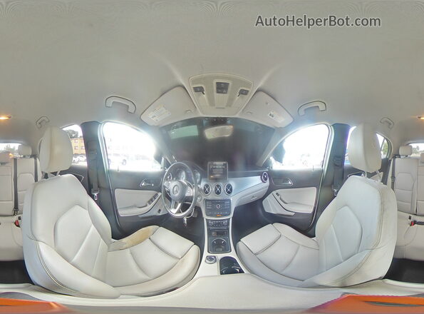 WDCTG4EB3HJ288929 2017 MERCEDES-BENZ GLA White Սալոնի 360 աստիճան տեսք